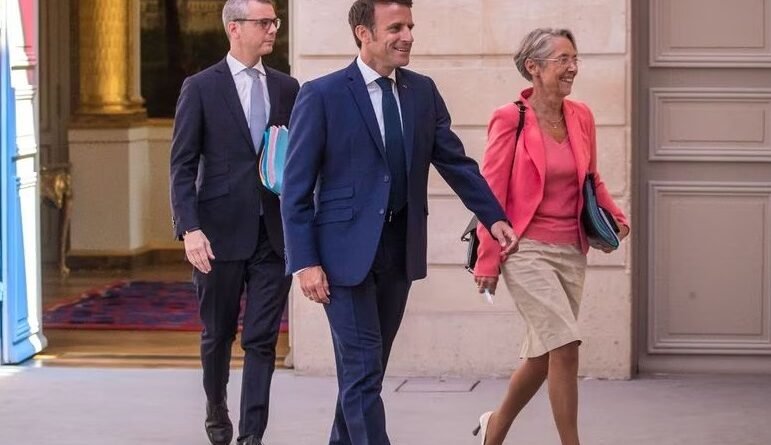 Alexis Kholer, Emmanuel Macron et Elisabeth Borne à l'Elysée